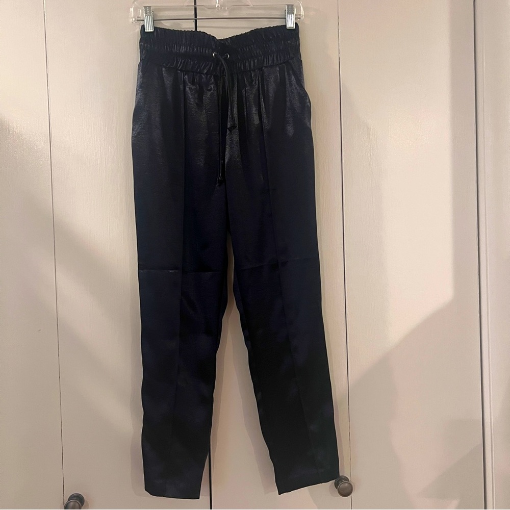 NEW Cinq à Sept Midnight Blue Jogger